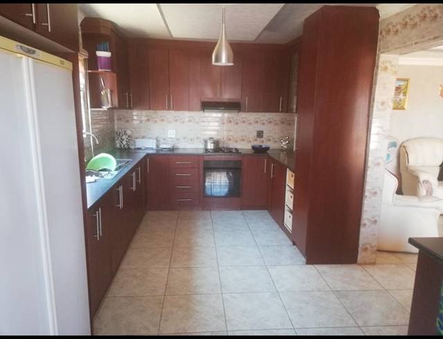 3 BEDROOM HOUSE FOR SALE IN MOHLAKENG
